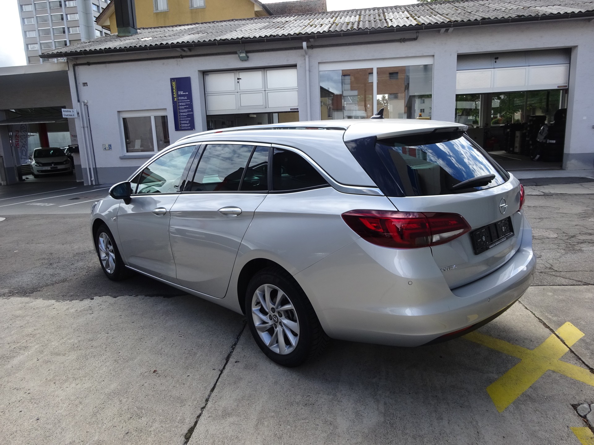 OPEL Astra Sports Tourer 1.4i Turbo Elegance-image-1