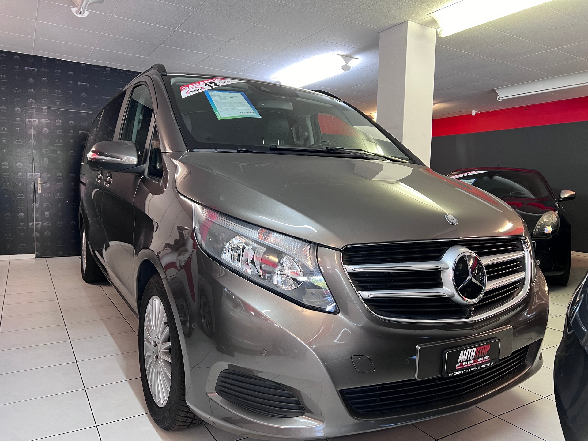 MERCEDES-BENZ V 250 d Avantgarde lang 7G-Tronic-showroom-element-1