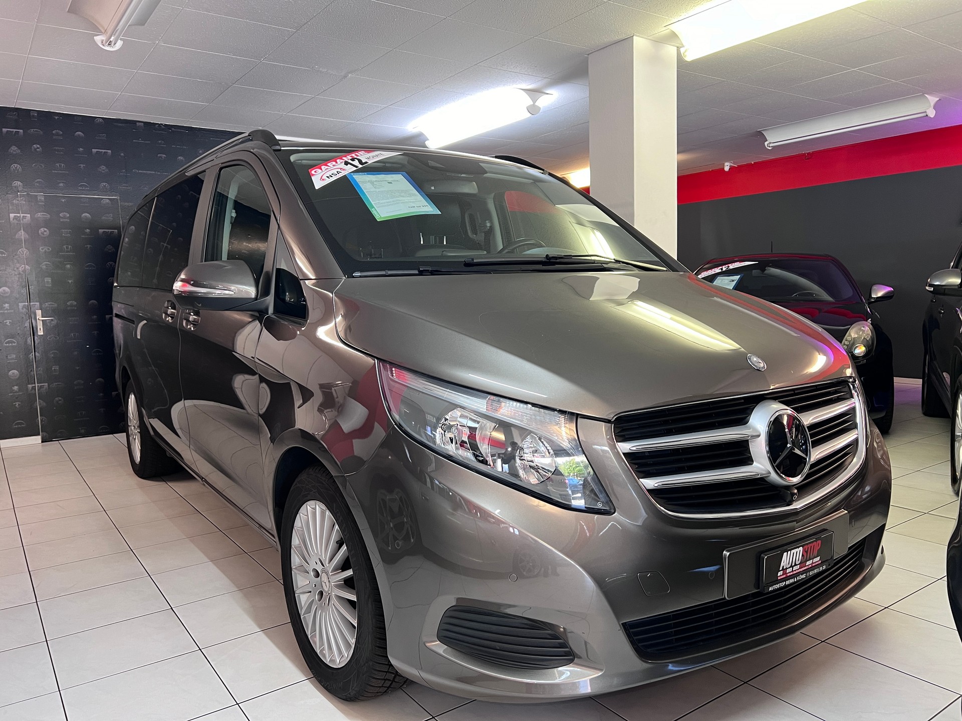 MERCEDES-BENZ V 250 d Avantgarde lang 7G-Tronic-showroom-element-3