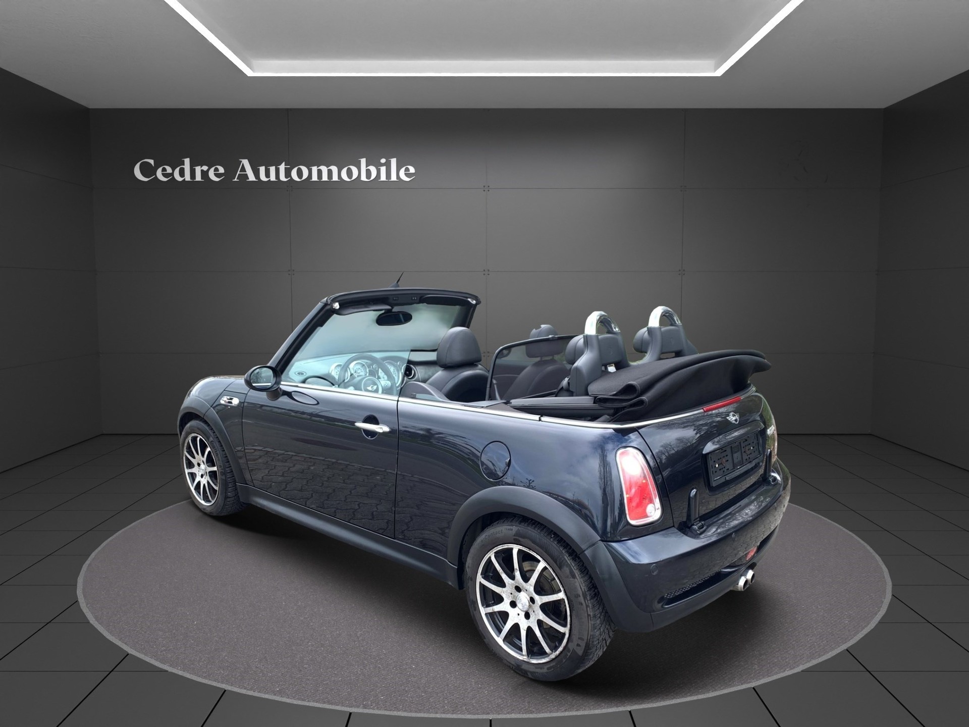 MINI Mini Cabrio Cooper S-image-3