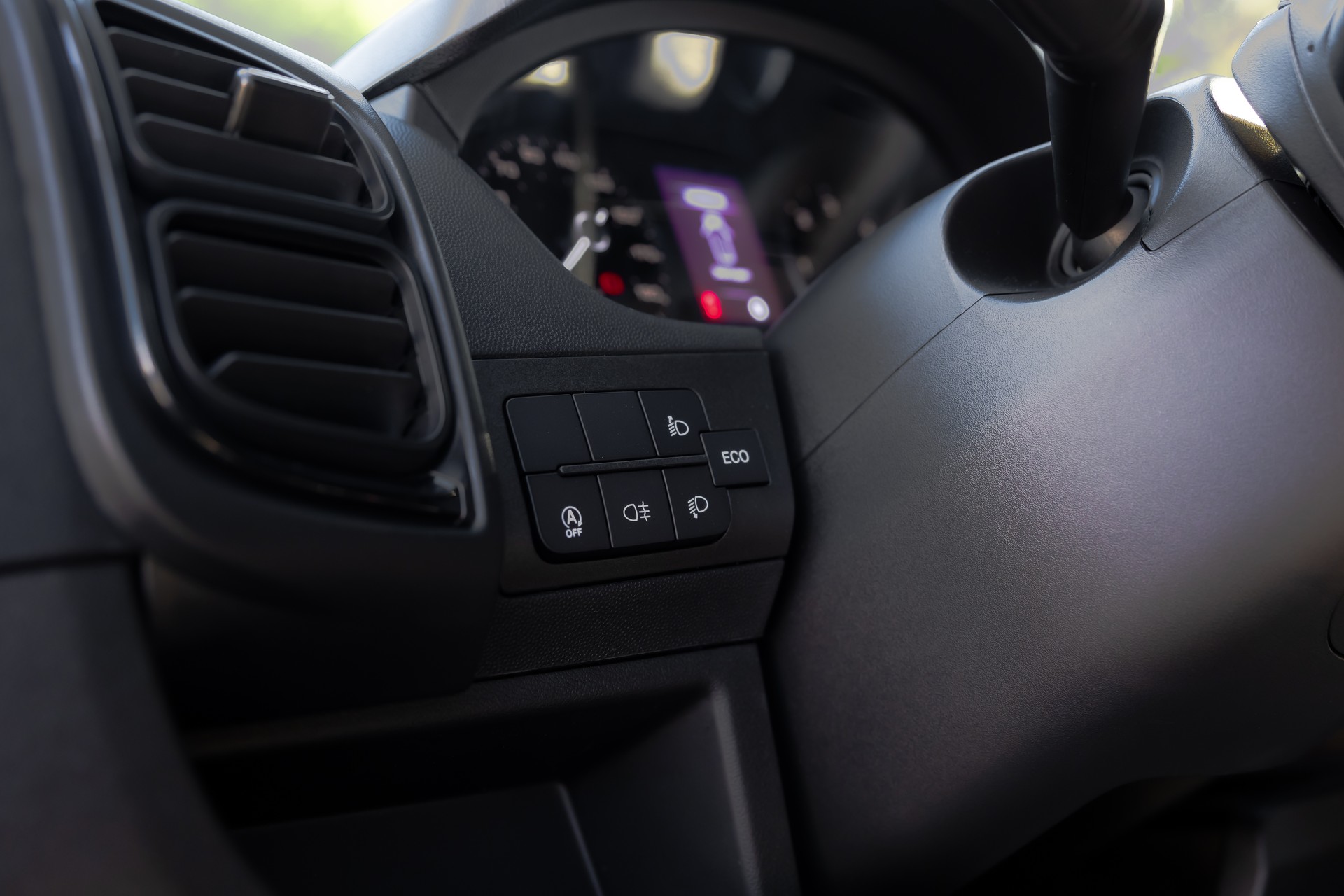 PEUGEOT Boxer L2 H1 2.2 HDI 333 Premium-image-6