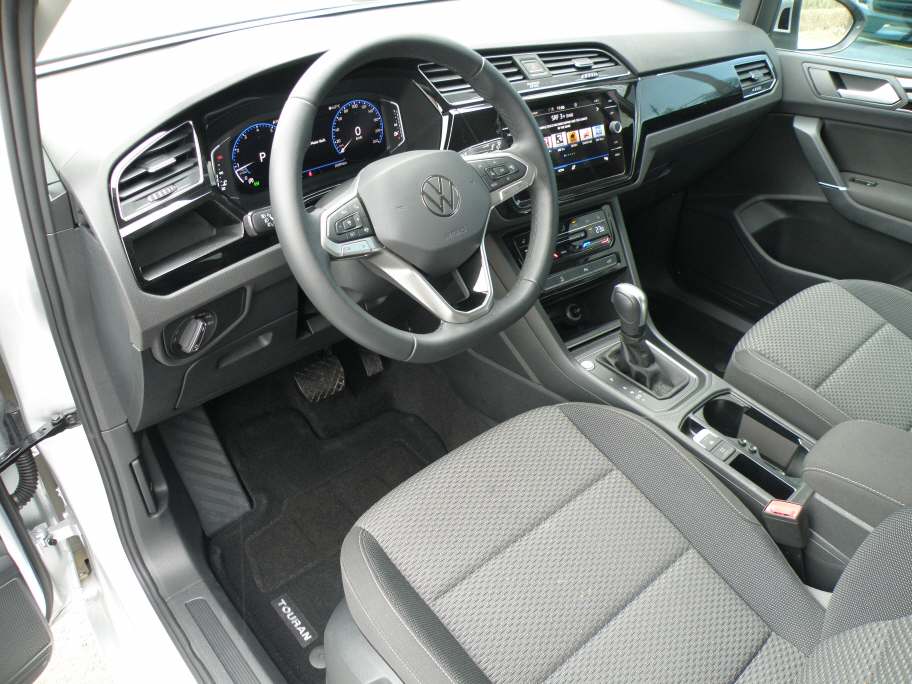 VW Touran 1.5 TSI Comfortline DSG-showroom-element-3