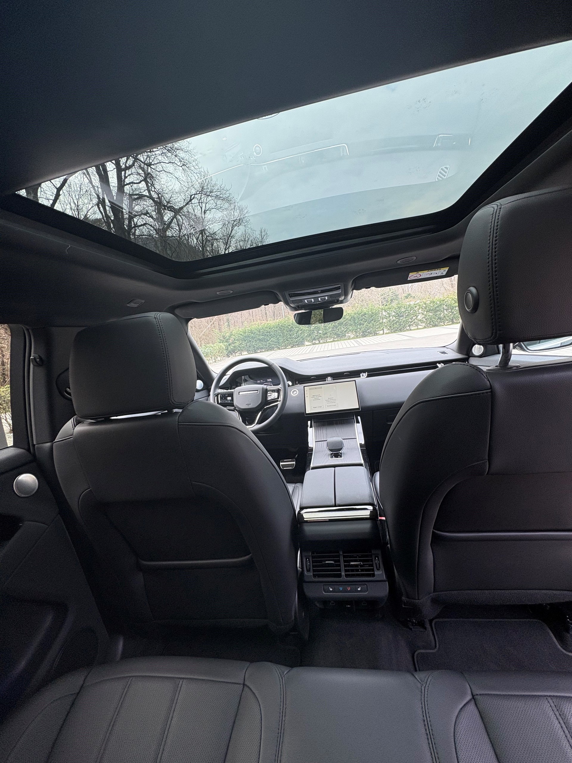 LAND ROVER Range Rover Evoque R-Dynamic P 300e SE AT8-image-6