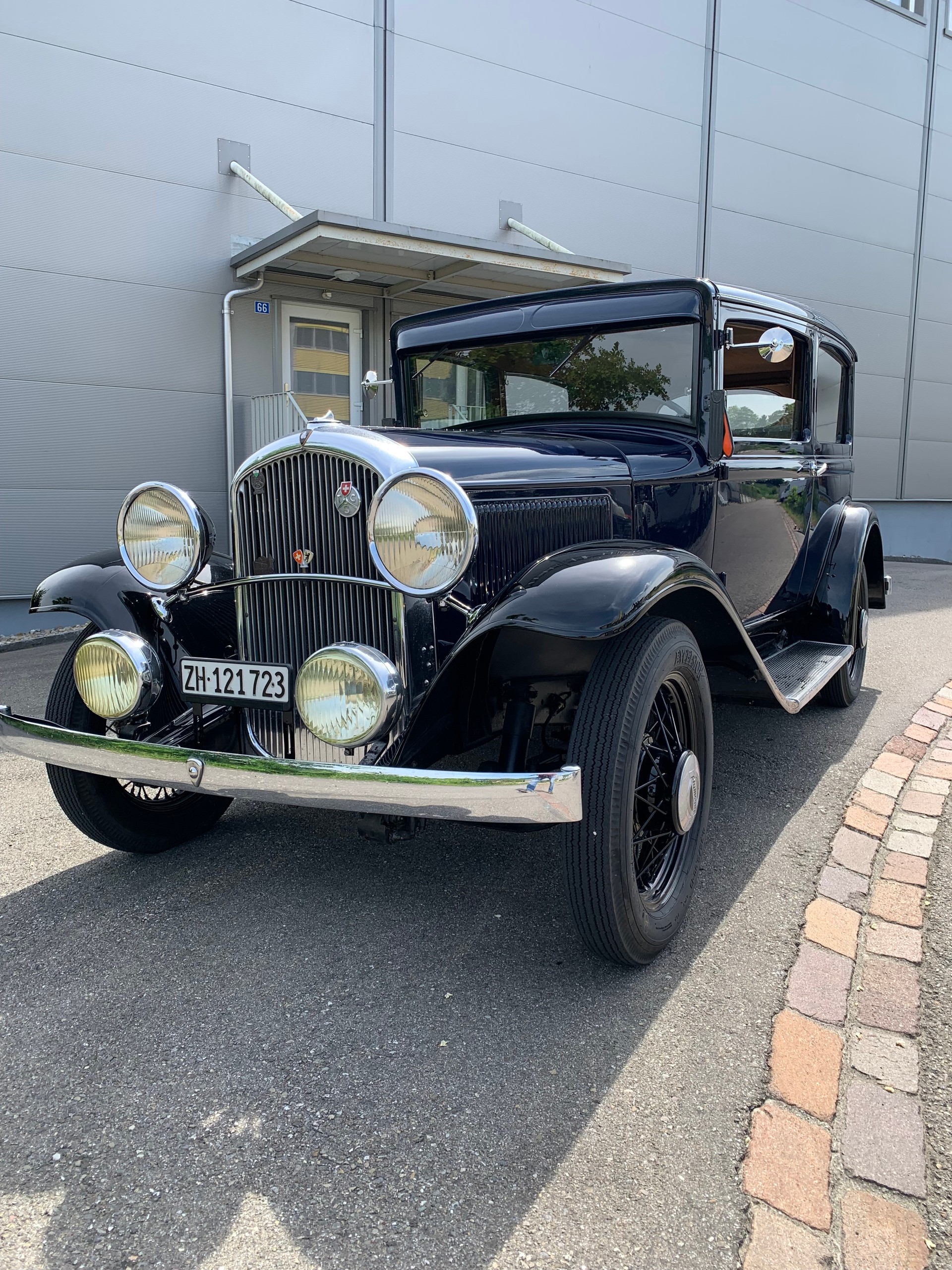 PLYMOUTH Oldtimer-image-1