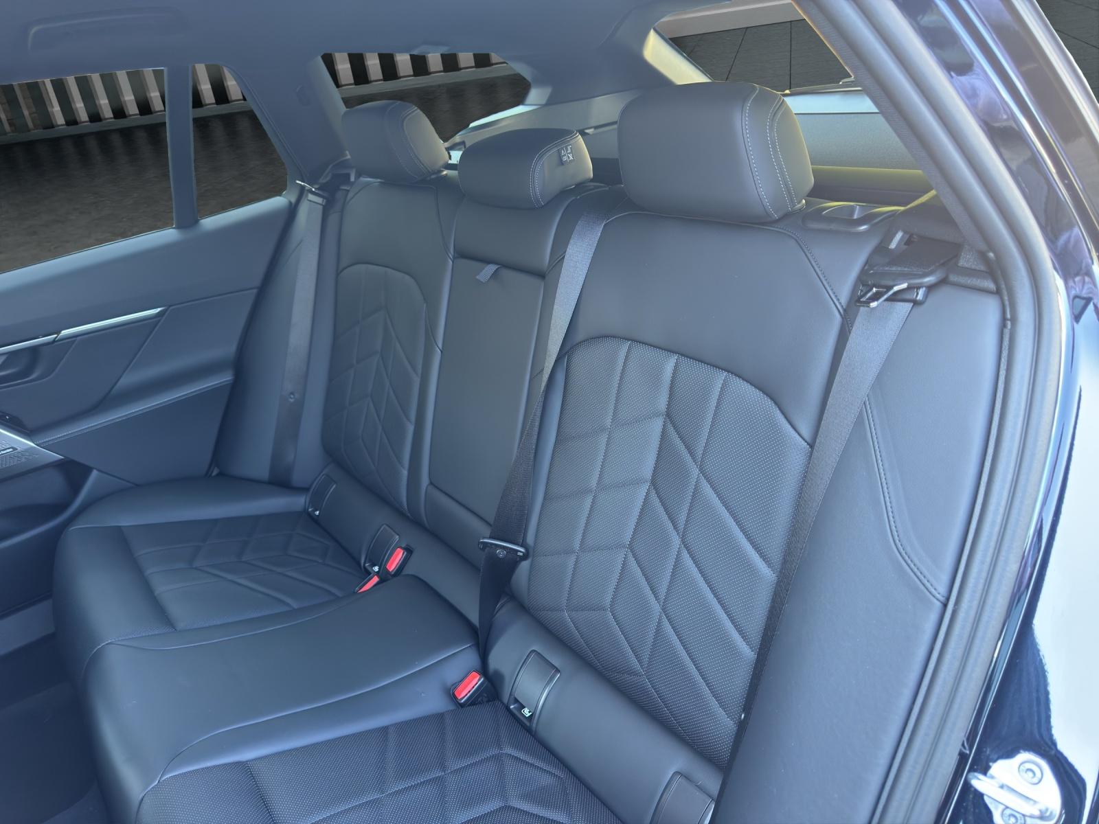 BMW 520d xDrive Touring M Sport-image-15