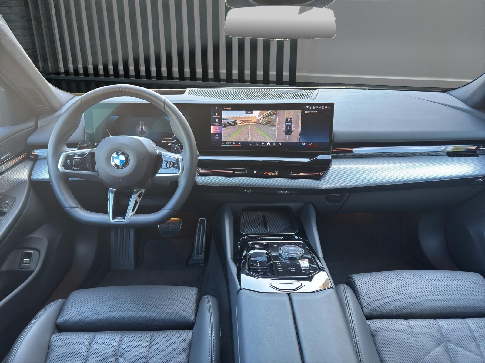 BMW 520d xDrive Touring M Sport-image-9