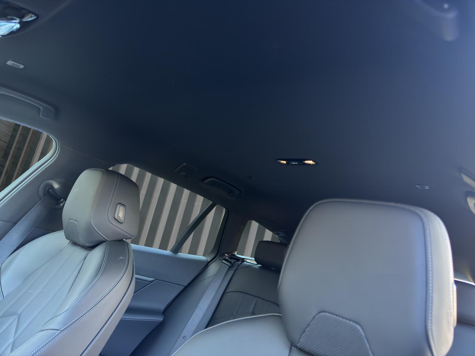 BMW 520d xDrive Touring M Sport-image-14