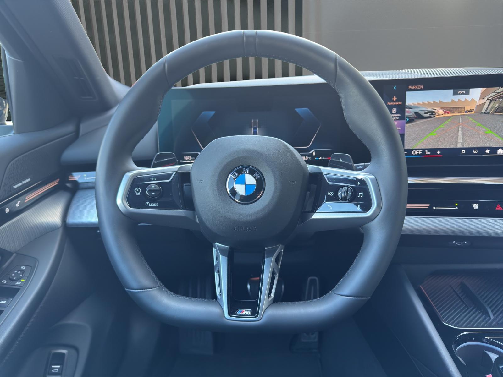 BMW 520d xDrive Touring M Sport-image-10