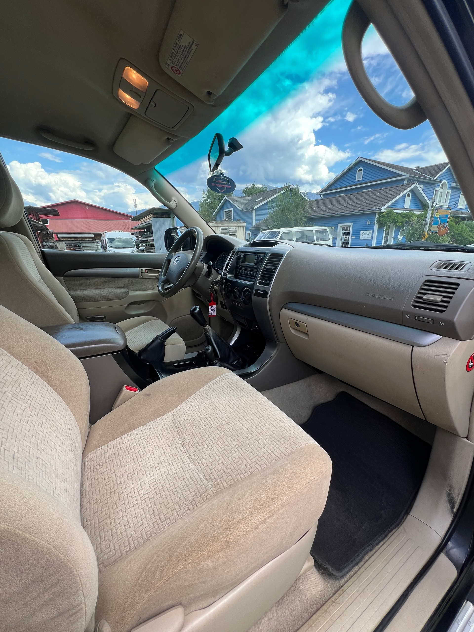 TOYOTA Land Cruiser 3.0 TD Linea Terra-image-11