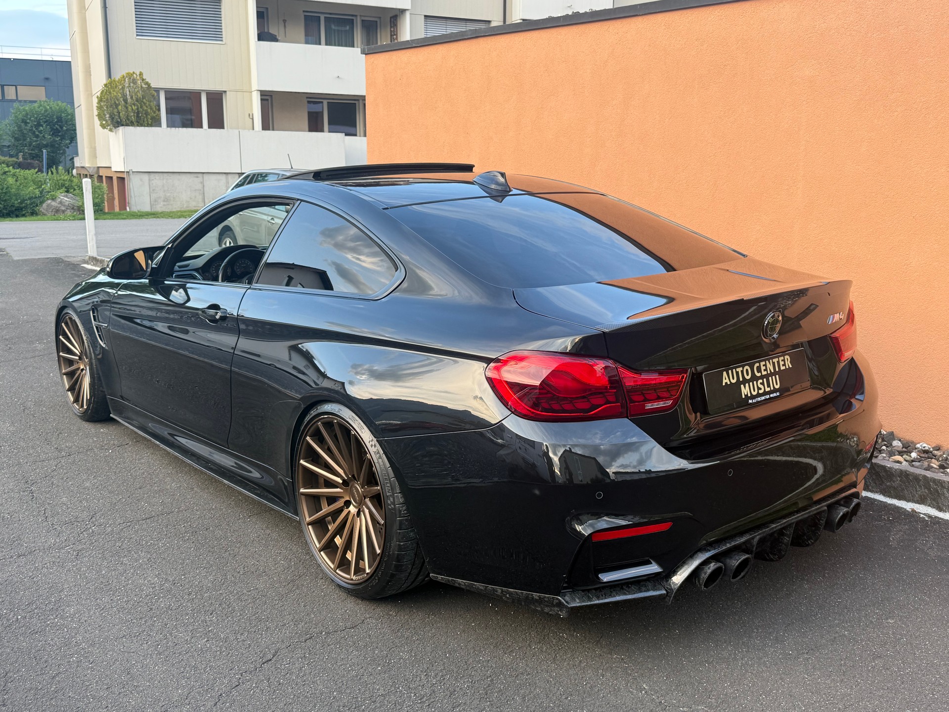 BMW M4 Coupé DKG-image-3