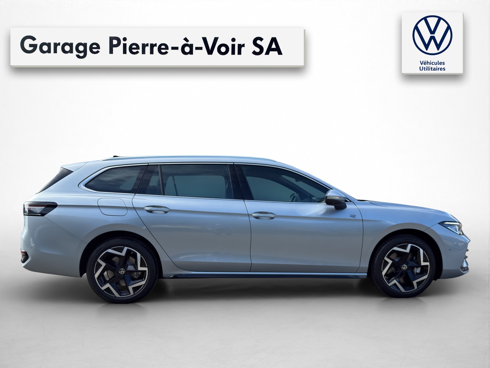 VW Passat Variant 1.5 TSI evo2 Plug-In- Hybrid R-Line DSG-image-5
