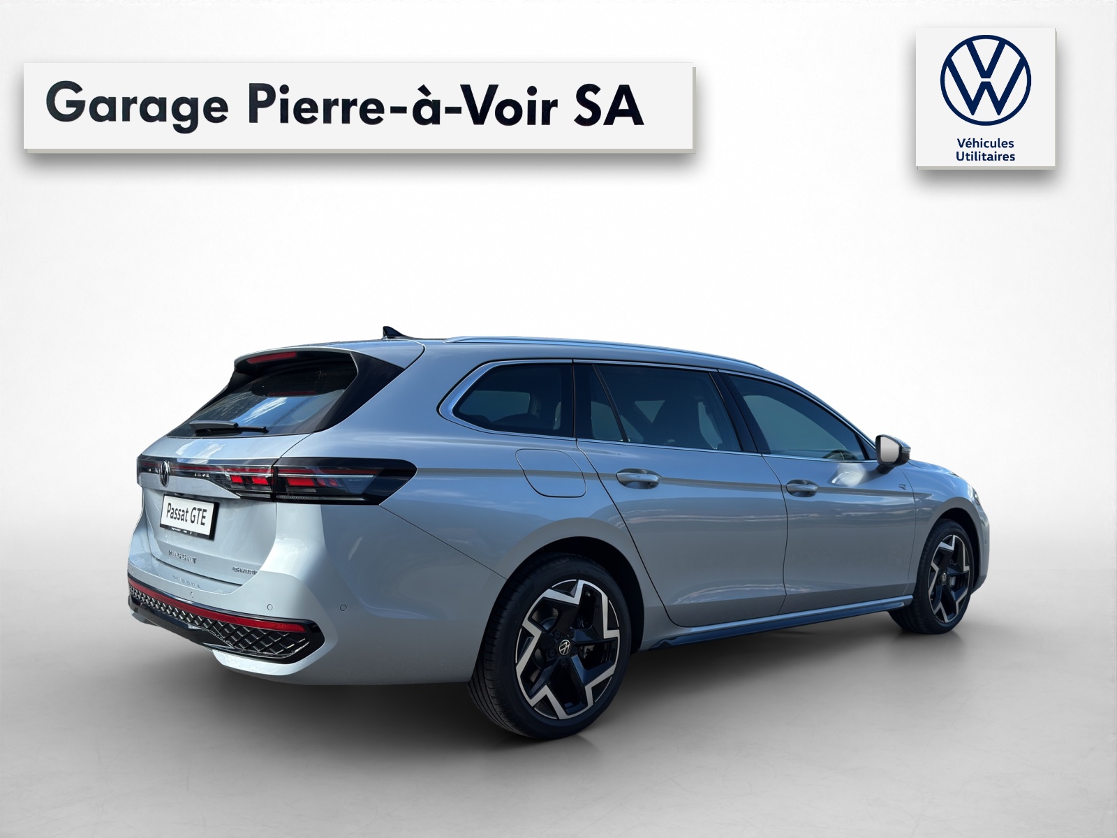 VW Passat Variant 1.5 TSI evo2 Plug-In- Hybrid R-Line DSG-image-4
