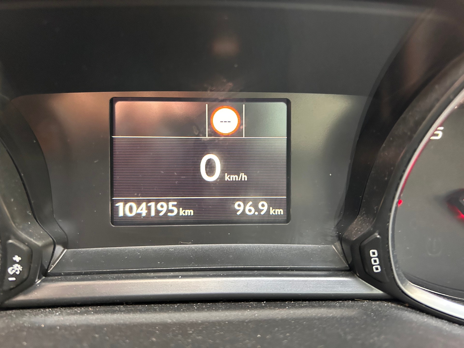 PEUGEOT 308 1.2 Pure Tech Allure-image-3