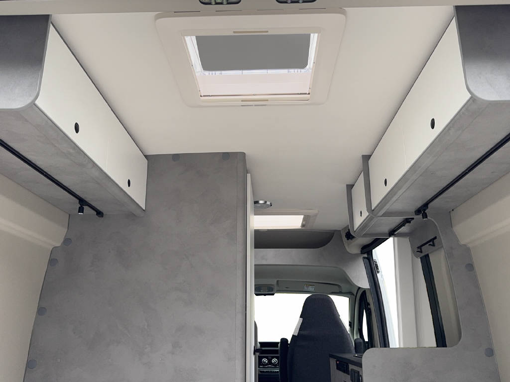 PEUGEOT Boxer ADVTR 5.4 DF 3.5t L2H2 2.2BlueHDi 140 CROSSCAMP-image-10