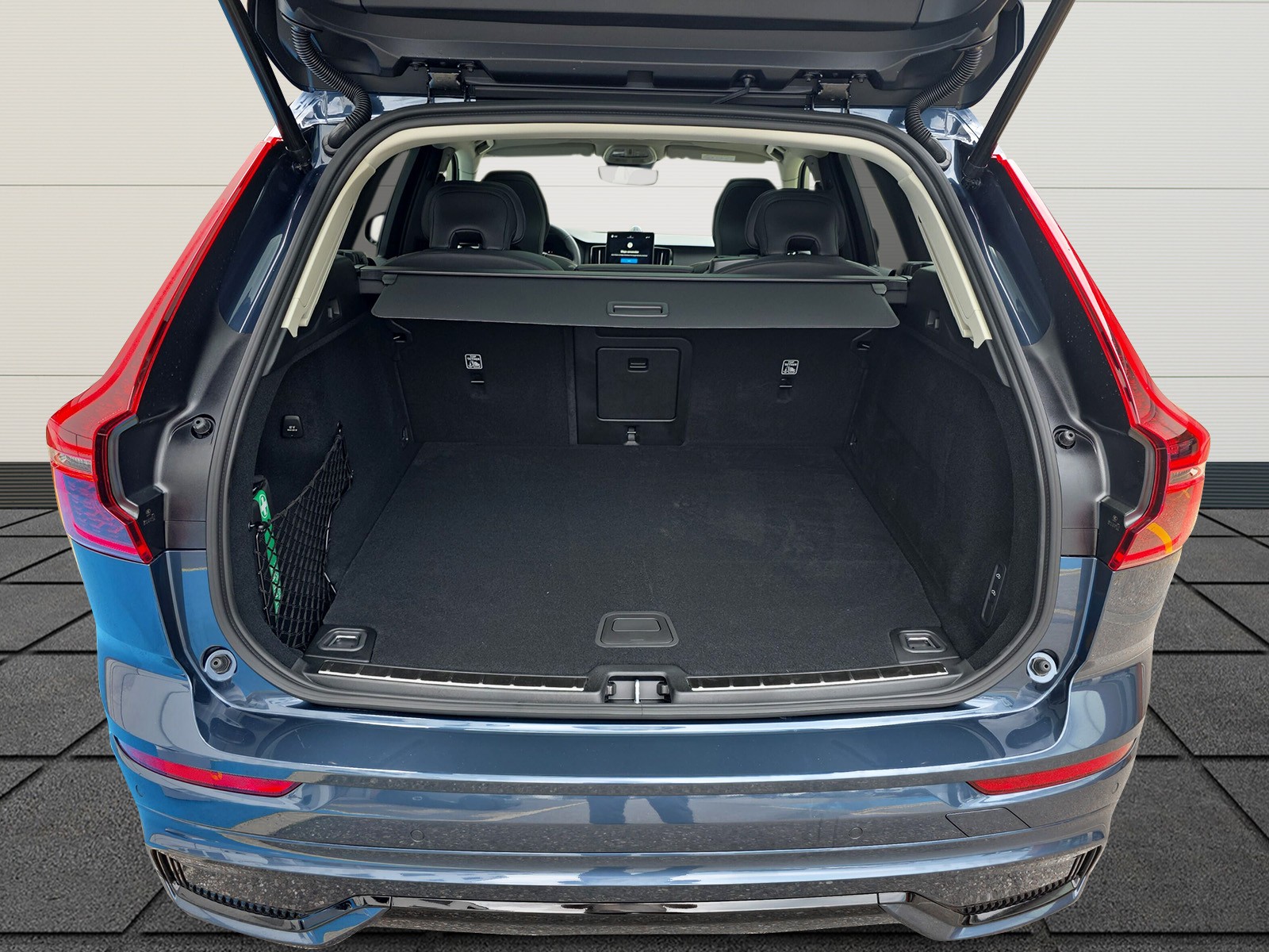 VOLVO XC60 2.0 T6 TE Ultra Dark eAWD-image-15