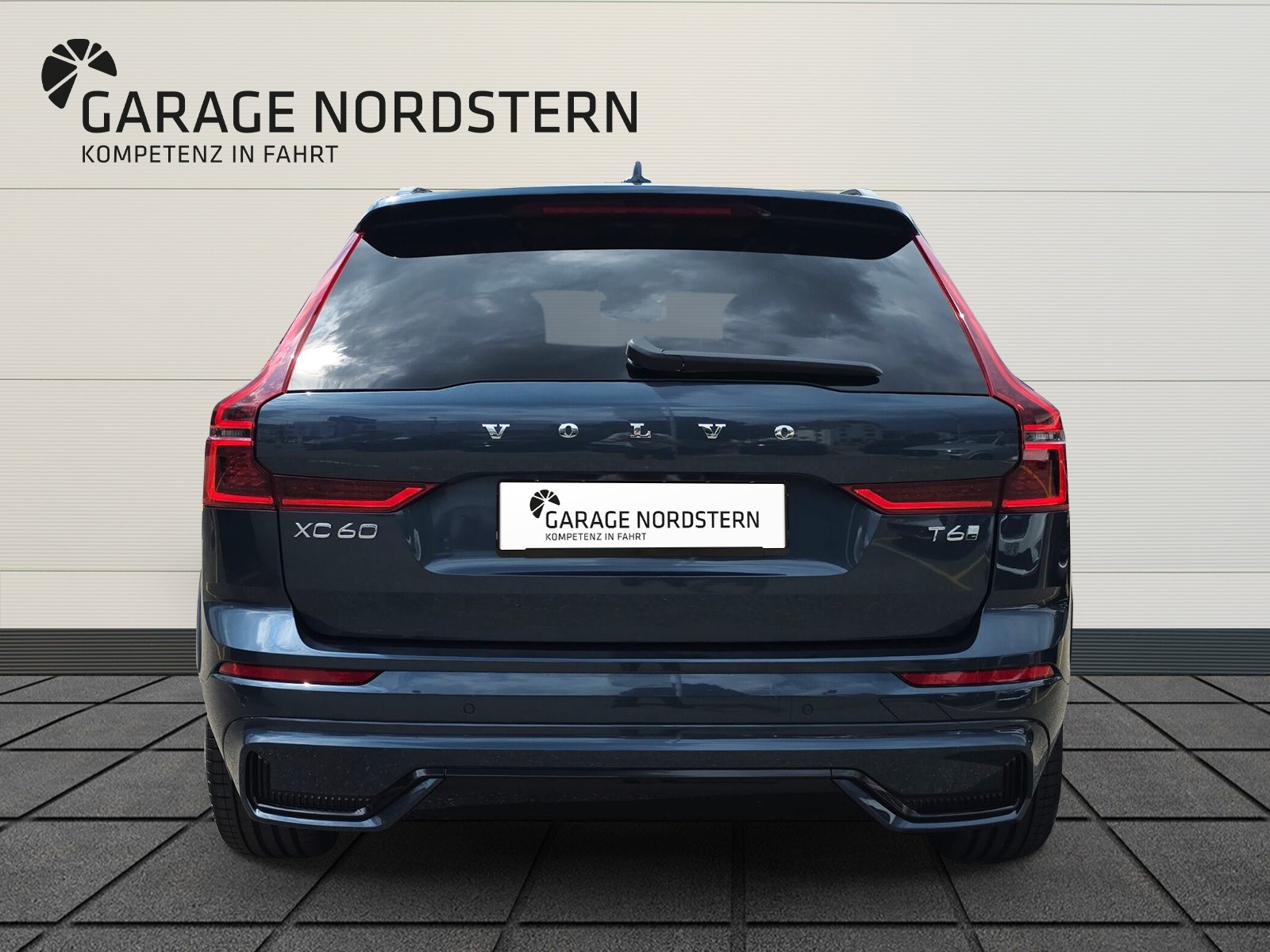 VOLVO XC60 2.0 T6 TE Ultra Dark eAWD-image-3