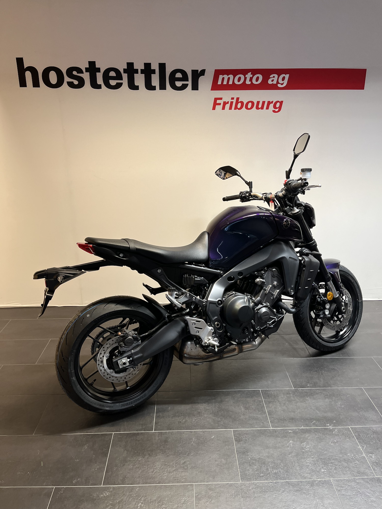 YAMAHA MT-09-showroom-element-2