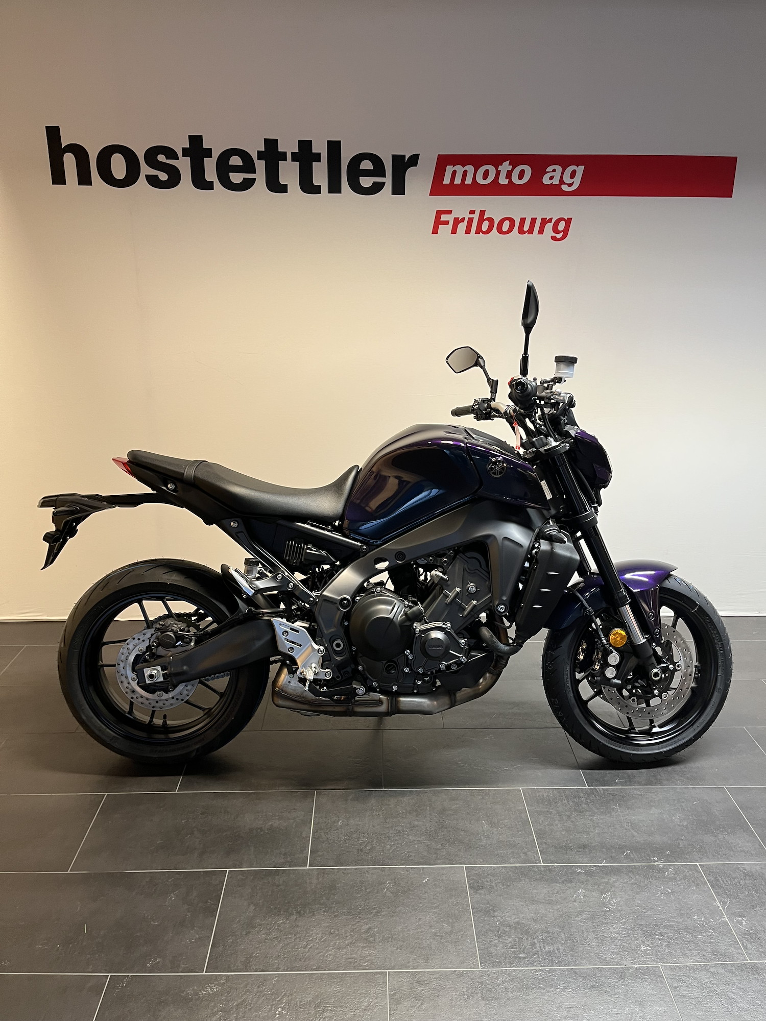 YAMAHA MT-09-showroom-element-1