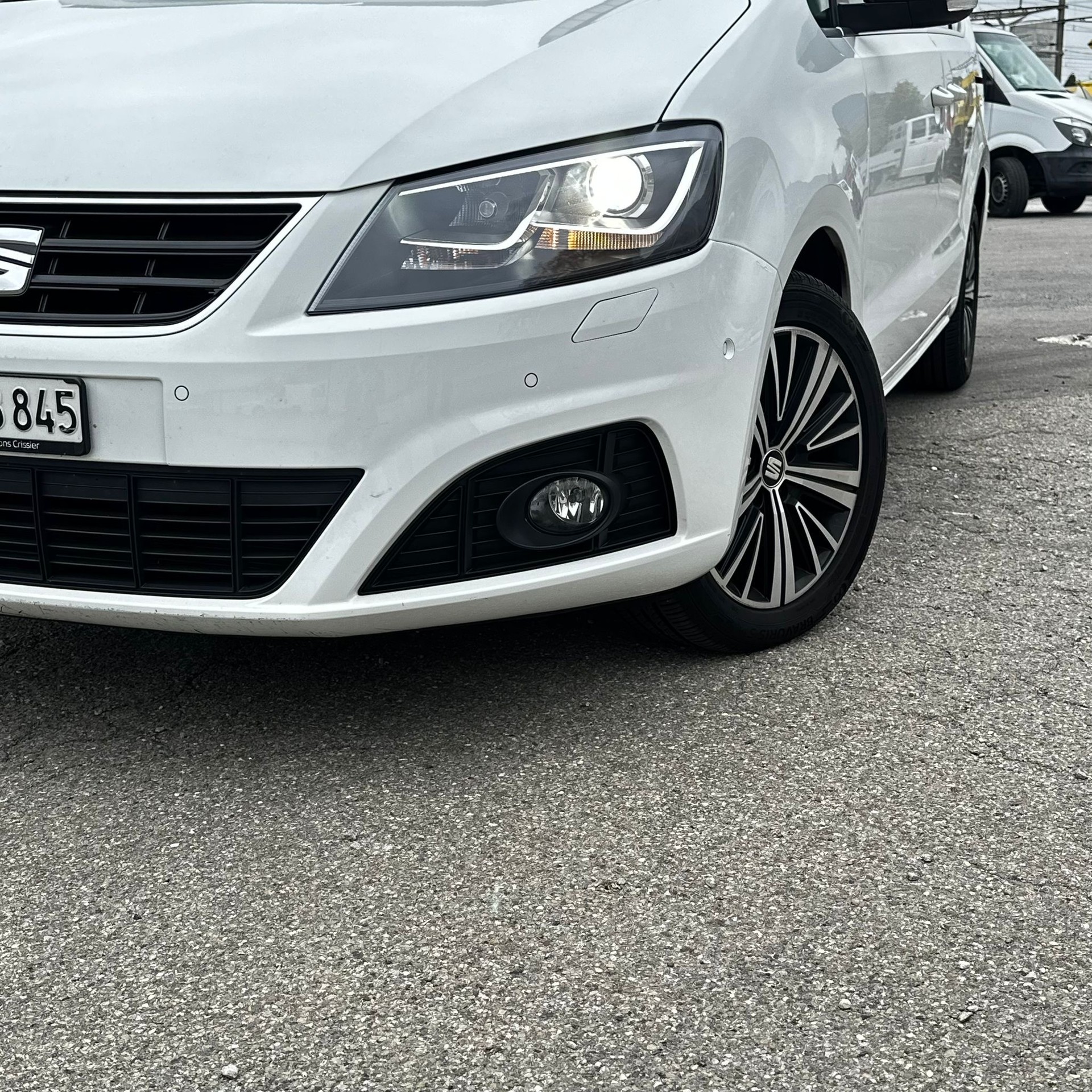 SEAT Alhambra 2.0 TDI FR Line DSG-image-1