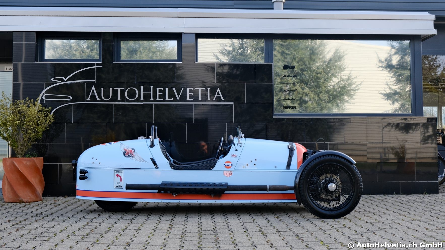 MORGAN THREEWHEELER - Gulf Edition-image-4