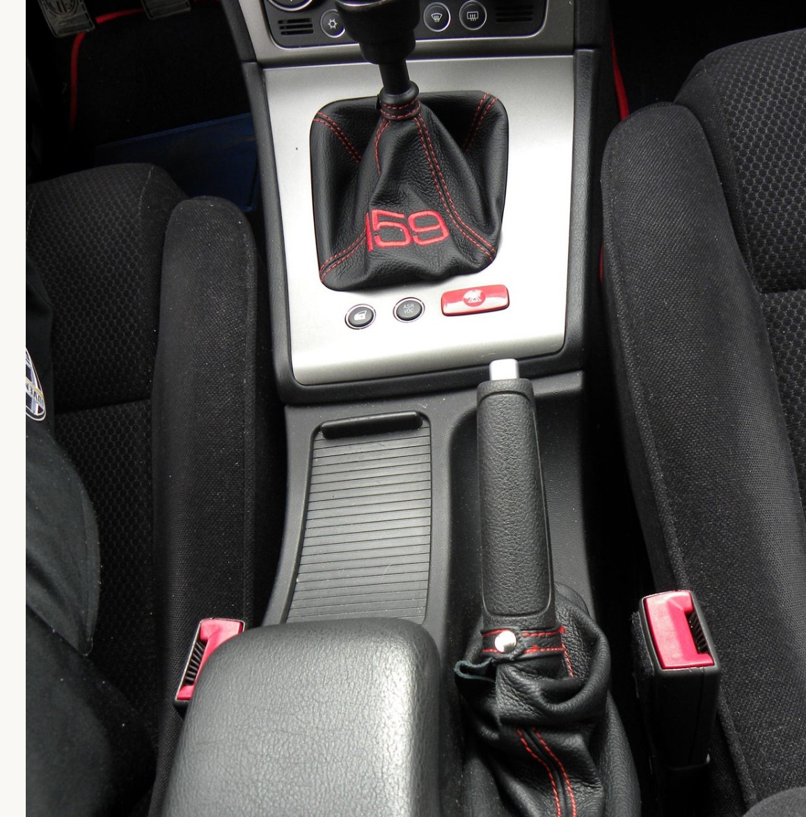 ALFA ROMEO Tonale 1.3 Plug-in-Hybrid Q4 Veloce Pack Premium Sky-image-2