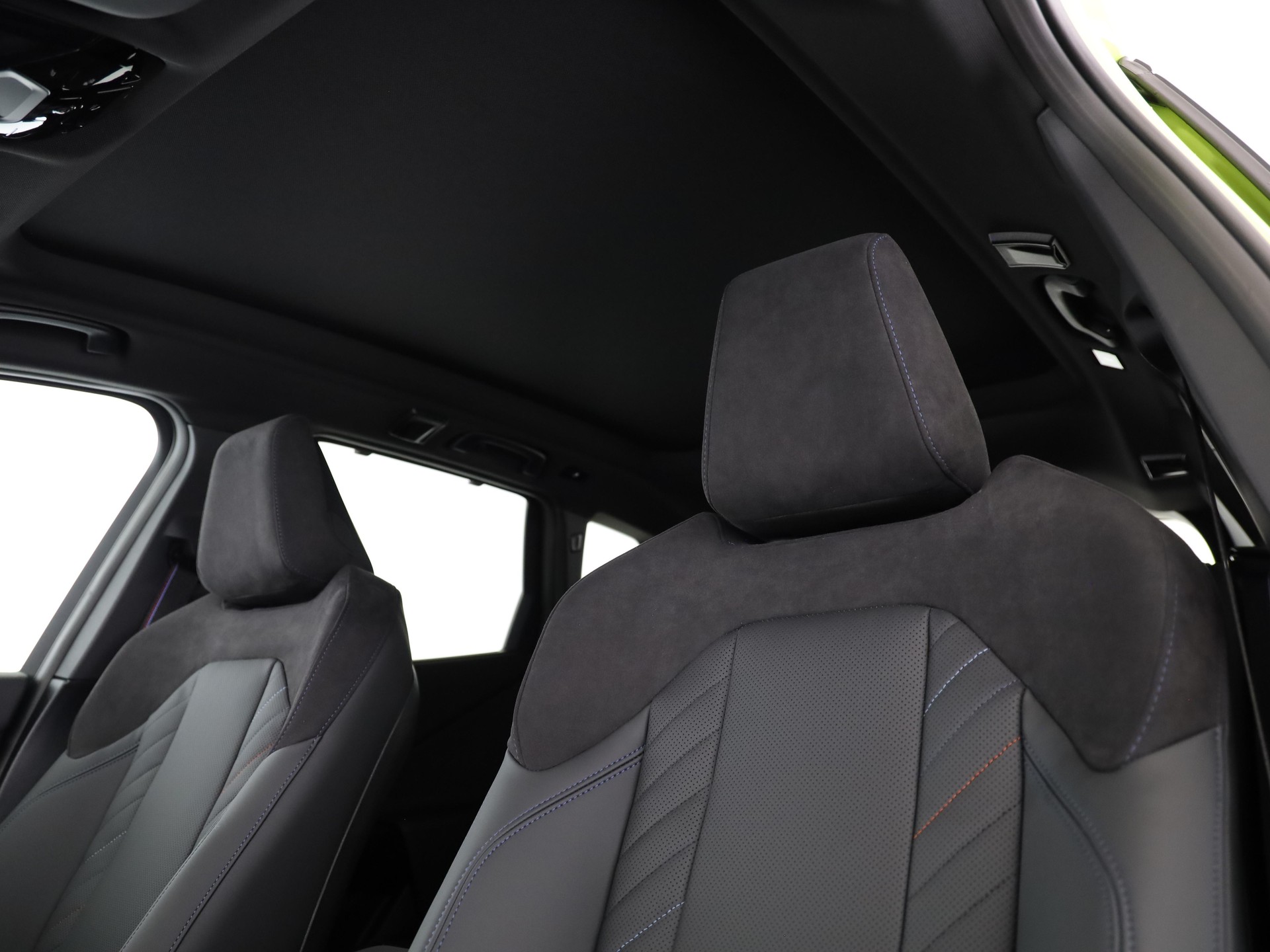 BMW X3 M50i-image-13