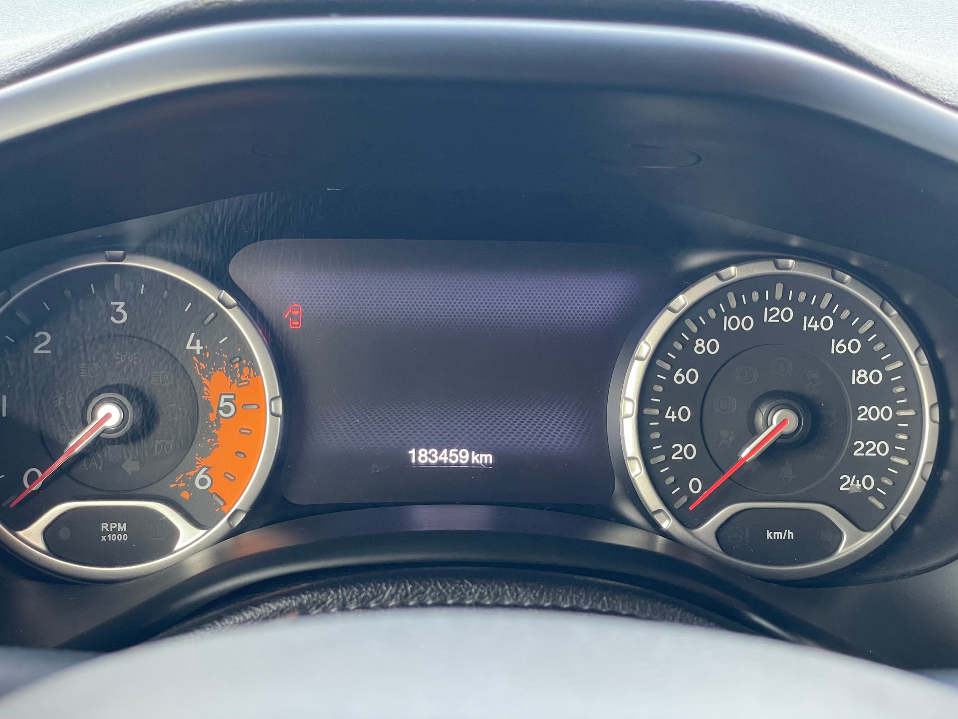 JEEP Renegade 2.0 CRD Limited AWD + Low Range 9ATX-image-11