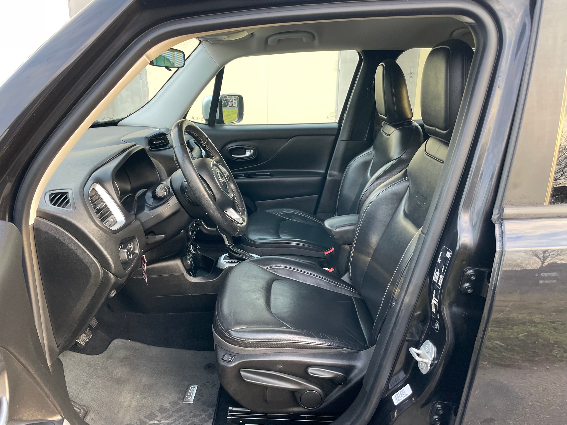 JEEP Renegade 2.0 CRD Limited AWD + Low Range 9ATX-image-6