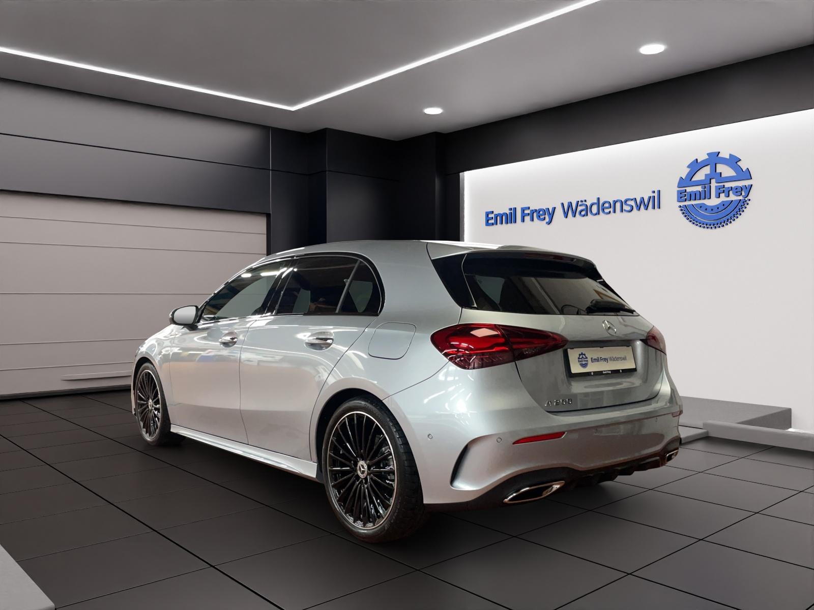 MERCEDES-BENZ A 200 Night Star AMG Line-showroom-element-3