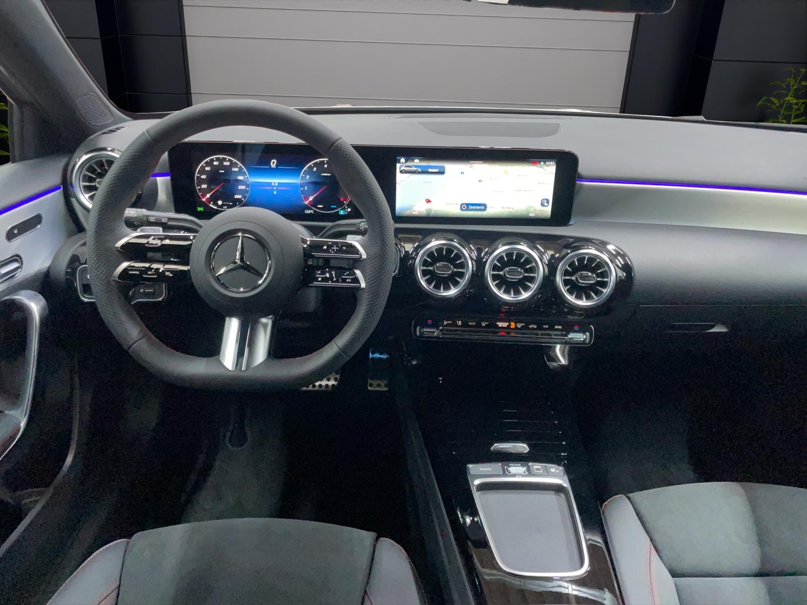 MERCEDES-BENZ A 200 Night Star AMG Line-image-5