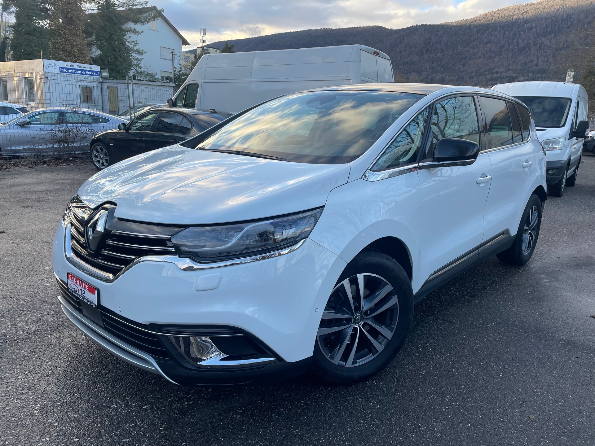 RENAULT Espace 2.0 dCi Intens EDC 6 * Teil-Leder * Gr. Navi * LED * Klima-auto * Tempomat * PDC V&H-RF-Kamera * B6a