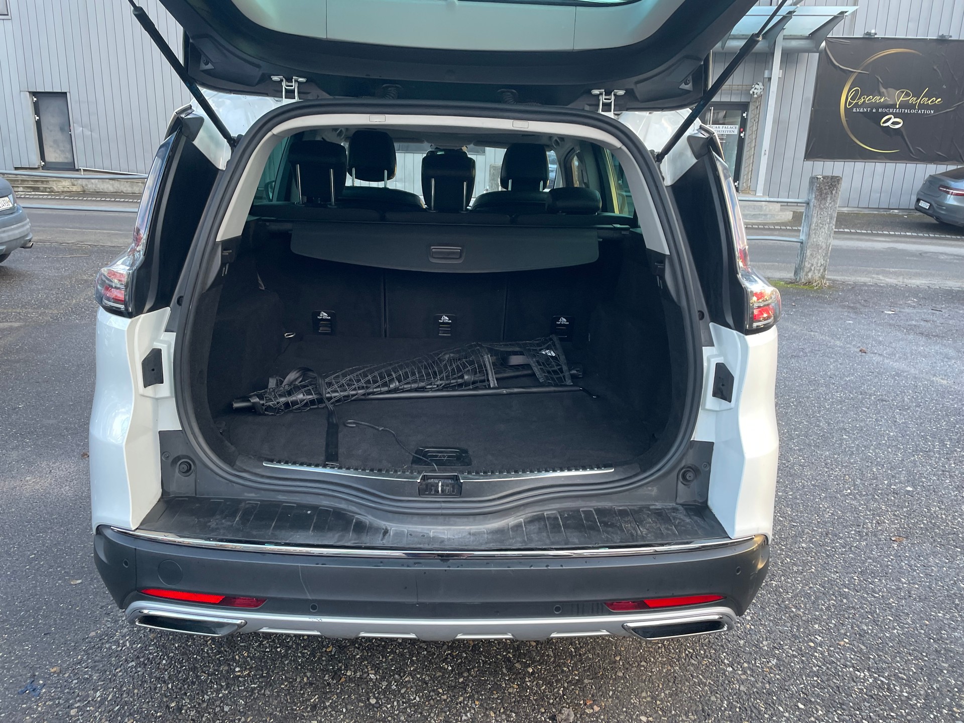 RENAULT Espace 2.0 dCi Intens EDC 6 * Teil-Leder * Gr. Navi * LED * Klima-auto * Tempomat * PDC V&H-RF-Kamera * B6a-image-12