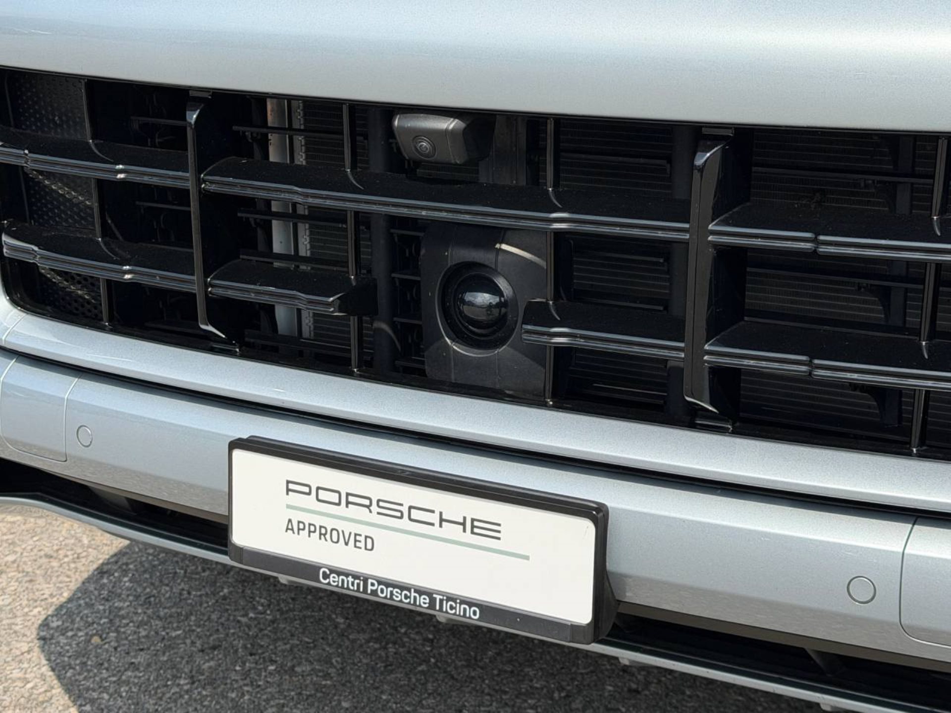 PORSCHE Cayenne E-Hybrid-image-13
