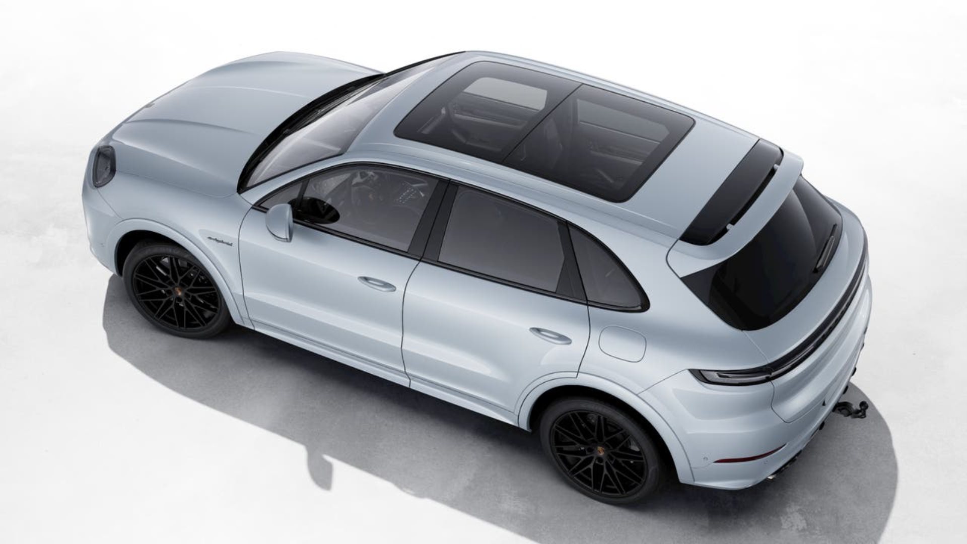 PORSCHE Cayenne E-Hybrid-image-3