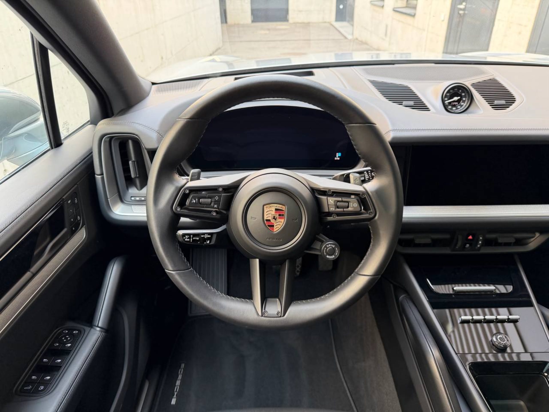 PORSCHE Cayenne E-Hybrid-image-15