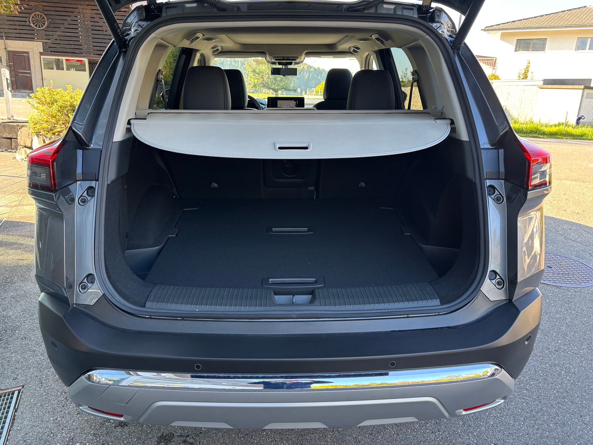 NISSAN X-Trail 1.5 e-Power 4WD Tekna+-image-4