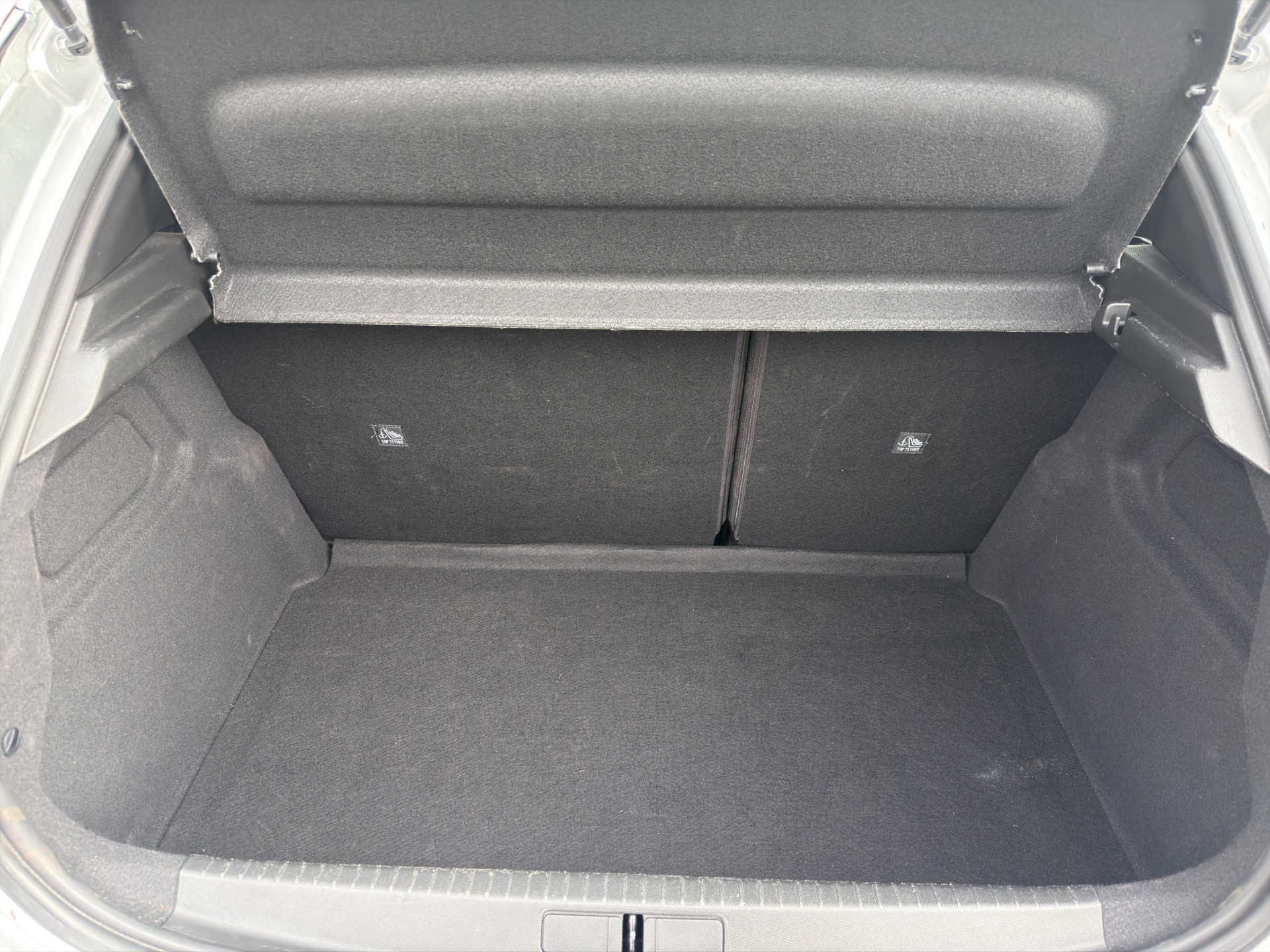 OPEL Corsa 1.2 T Edition Automat-image-17