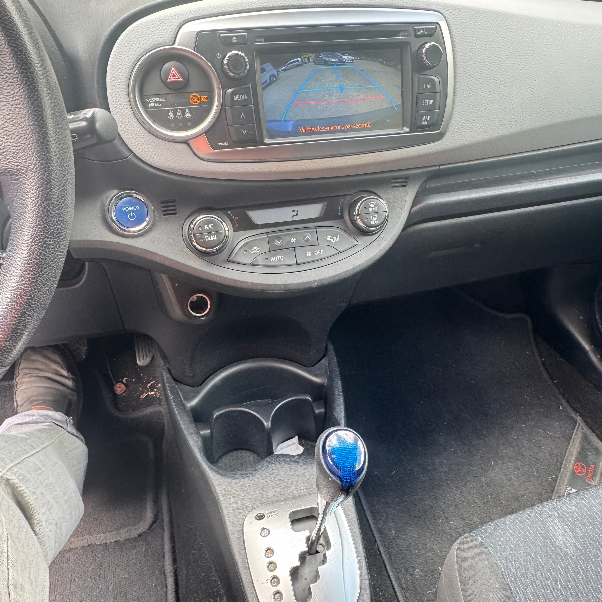 TOYOTA Yaris 1.5 VVT-i Hybrid Luna CVT-image-8