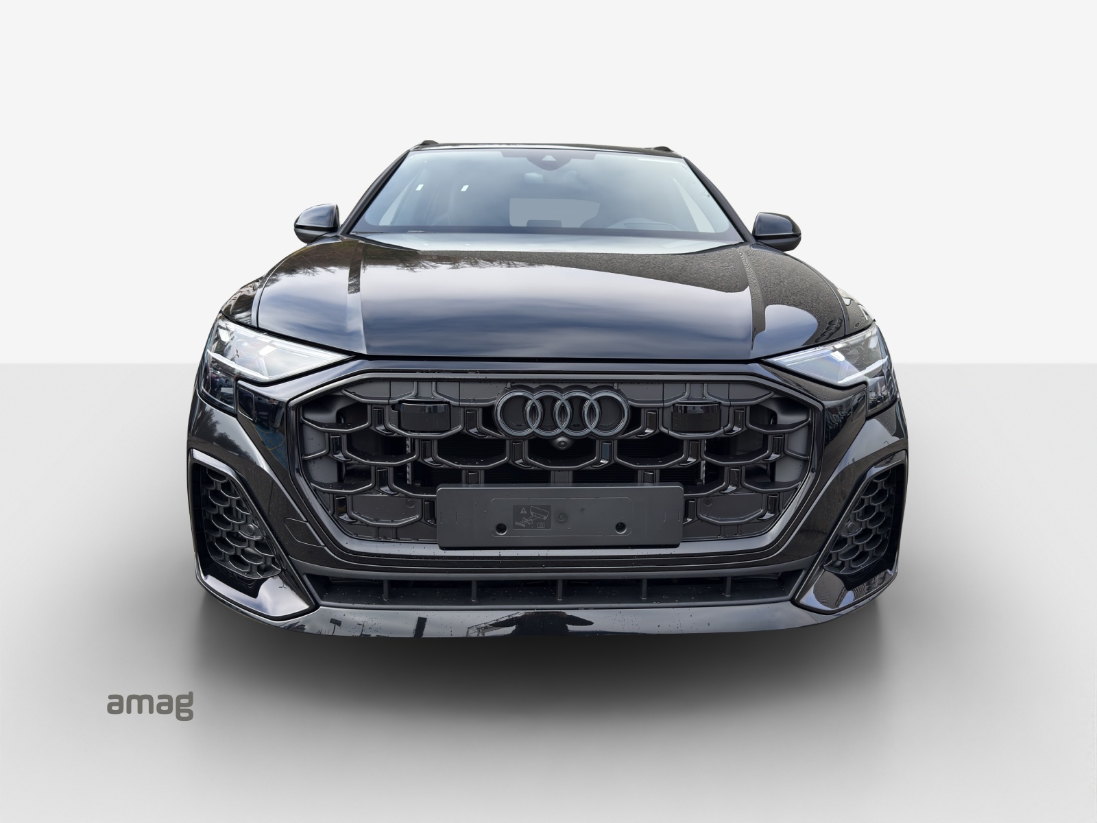 AUDI Q8 SUV TFSI e quattro 360 kW tiptronic-image-6