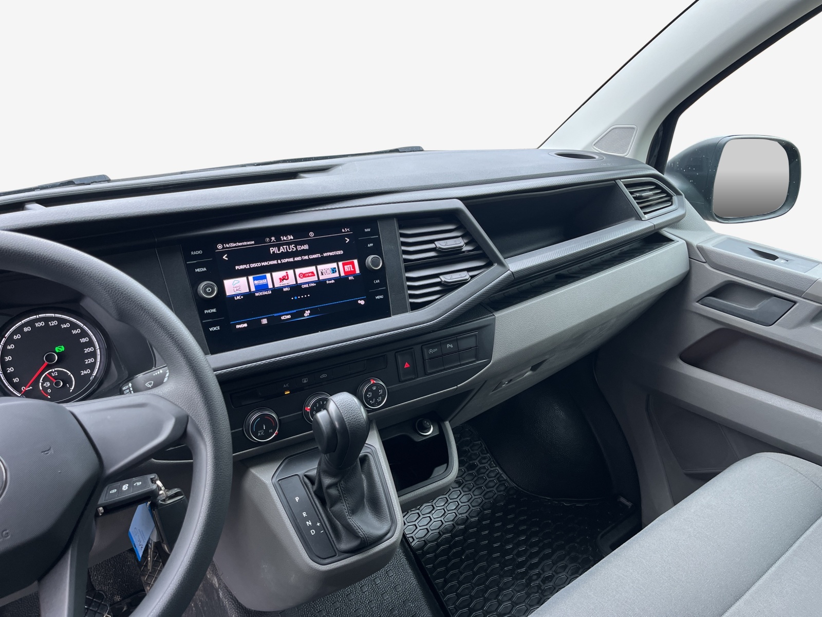 VW T6.1 2.0 TDI DSG-image-10