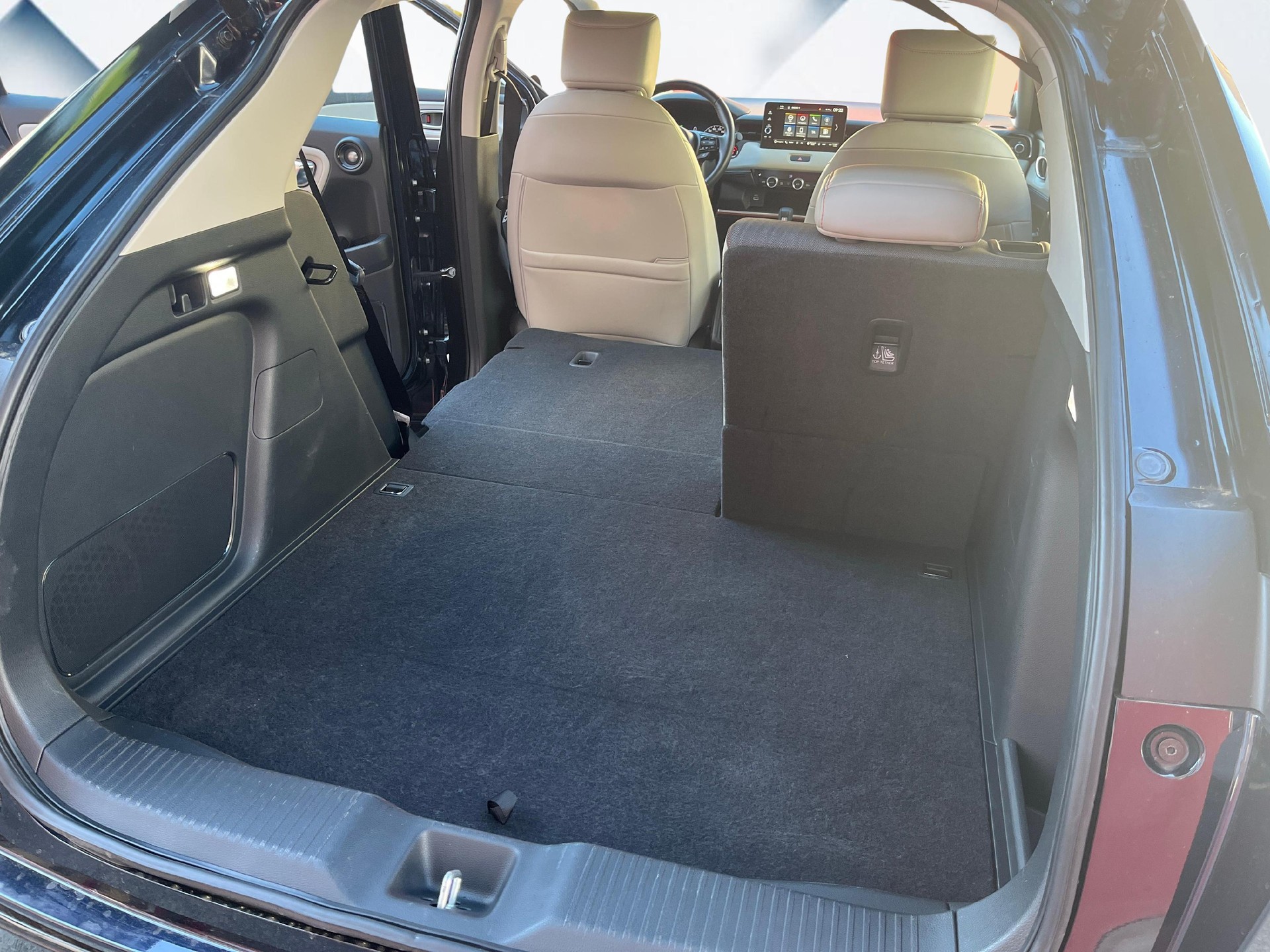 HONDA HR-V 1.5 i-MMD Advance Style - selbstladender Vollhybrid (ohne an die Steckdose zu müssen)-image-14