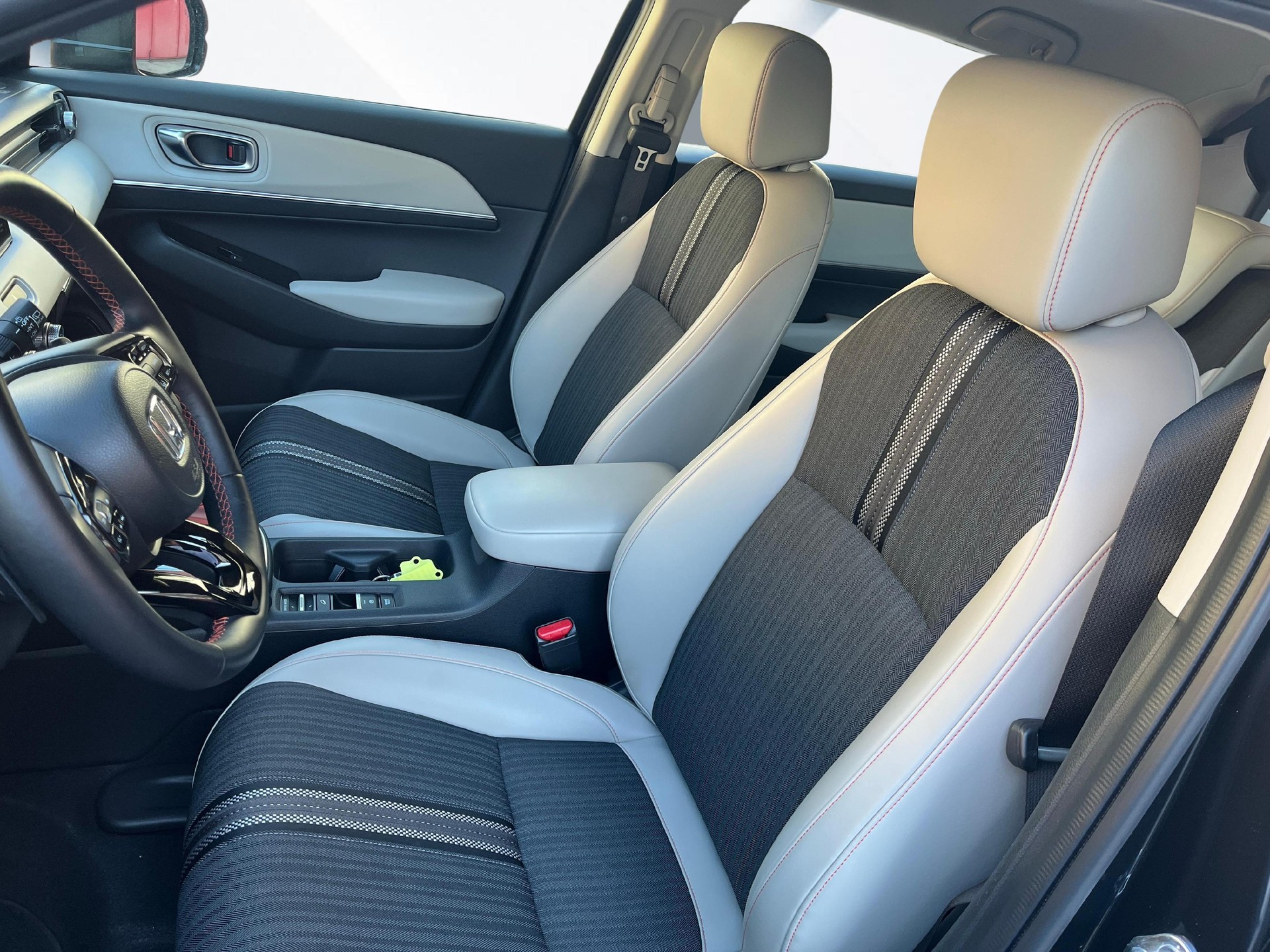 HONDA HR-V 1.5 i-MMD Advance Style - selbstladender Vollhybrid (ohne an die Steckdose zu müssen)-image-9