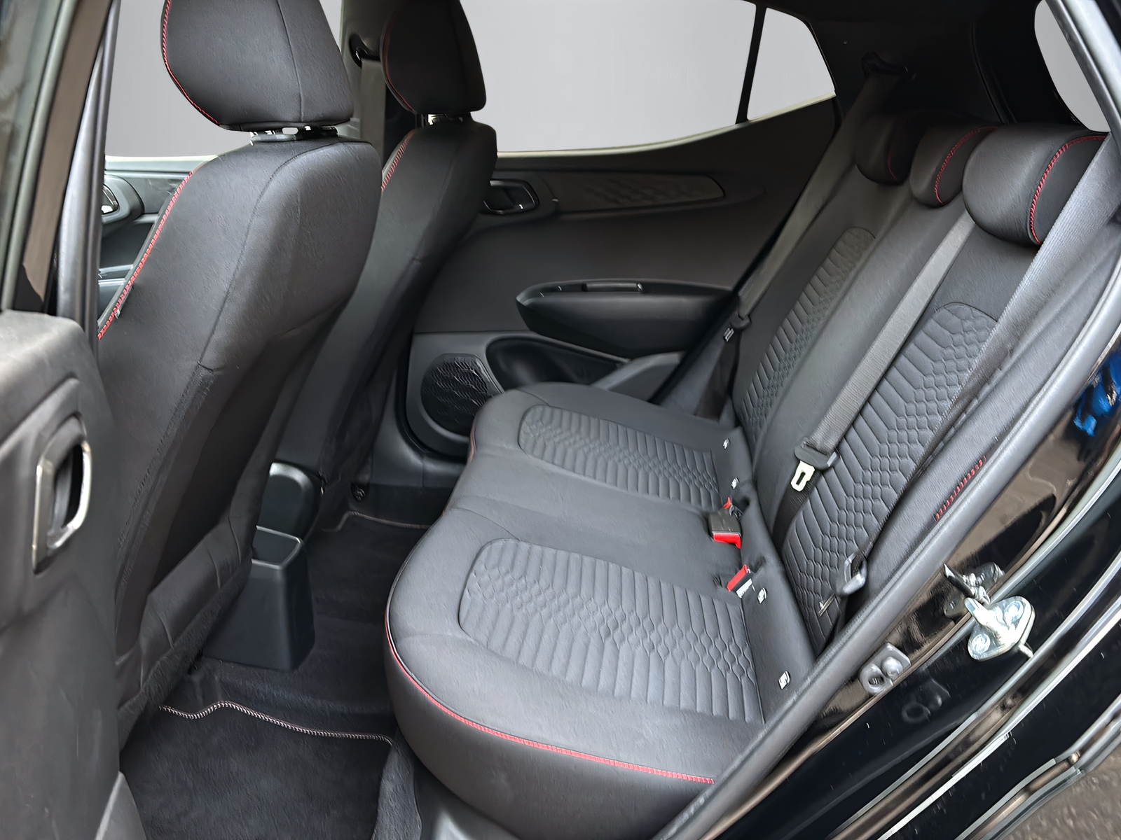 HYUNDAI i10 1.0 T-GDi N-Line-image-11