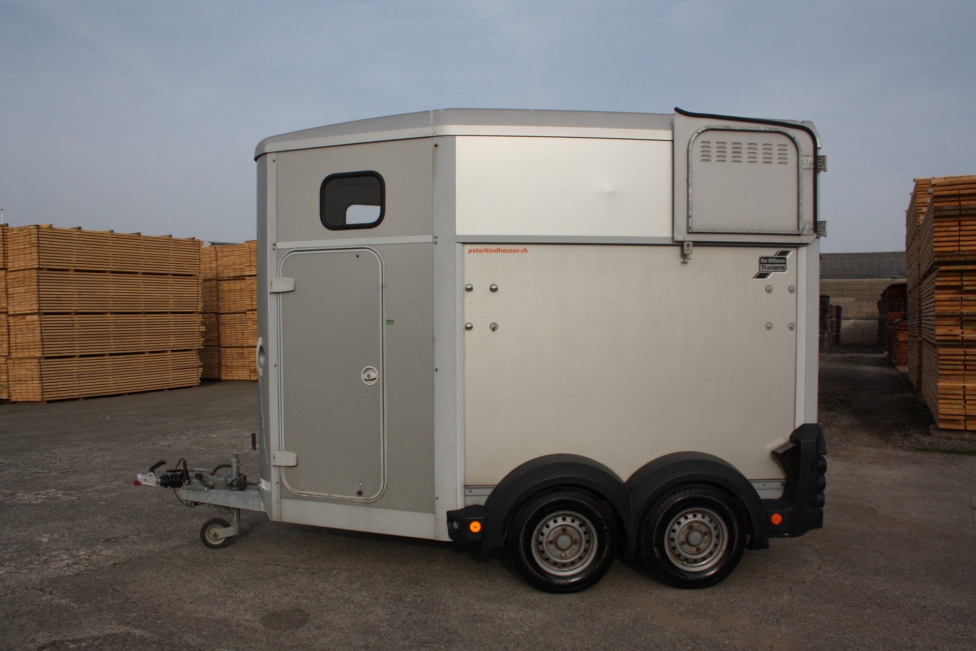 IFOR Williams HB506-image-1
