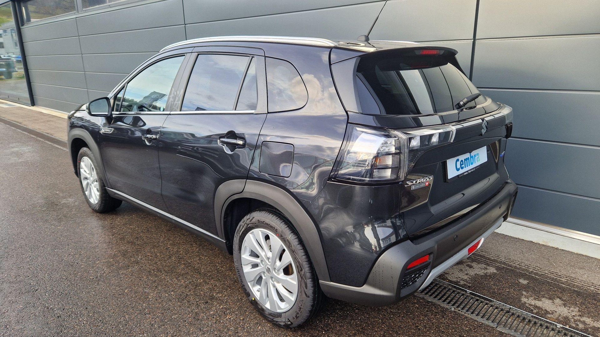 SUZUKI S-Cross 1.4 T Sakura Hybrid 4x4-image-8