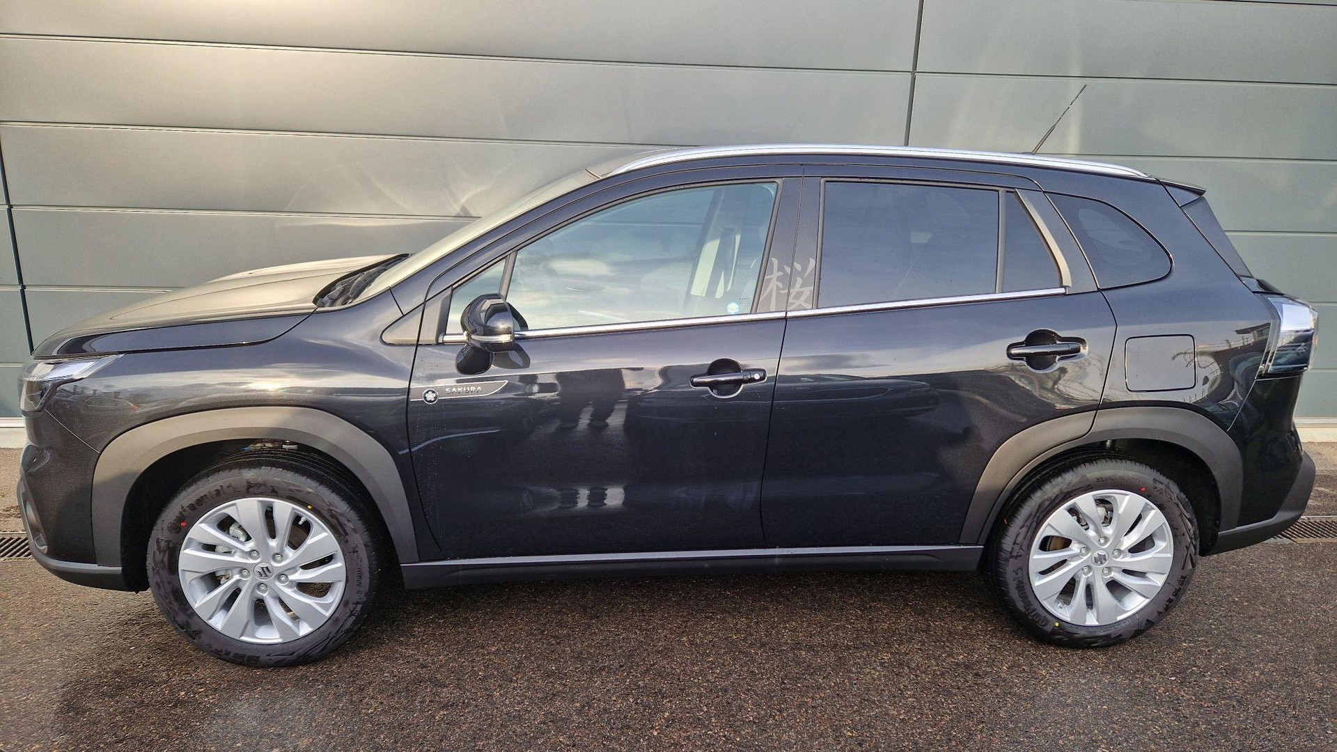 SUZUKI S-Cross 1.4 T Sakura Hybrid 4x4-image-2
