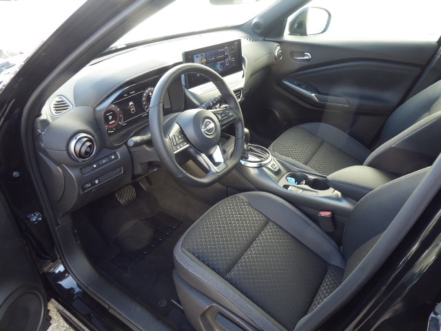 NISSAN Juke 1.0 DIG-T N-Connecta DCT-image-4
