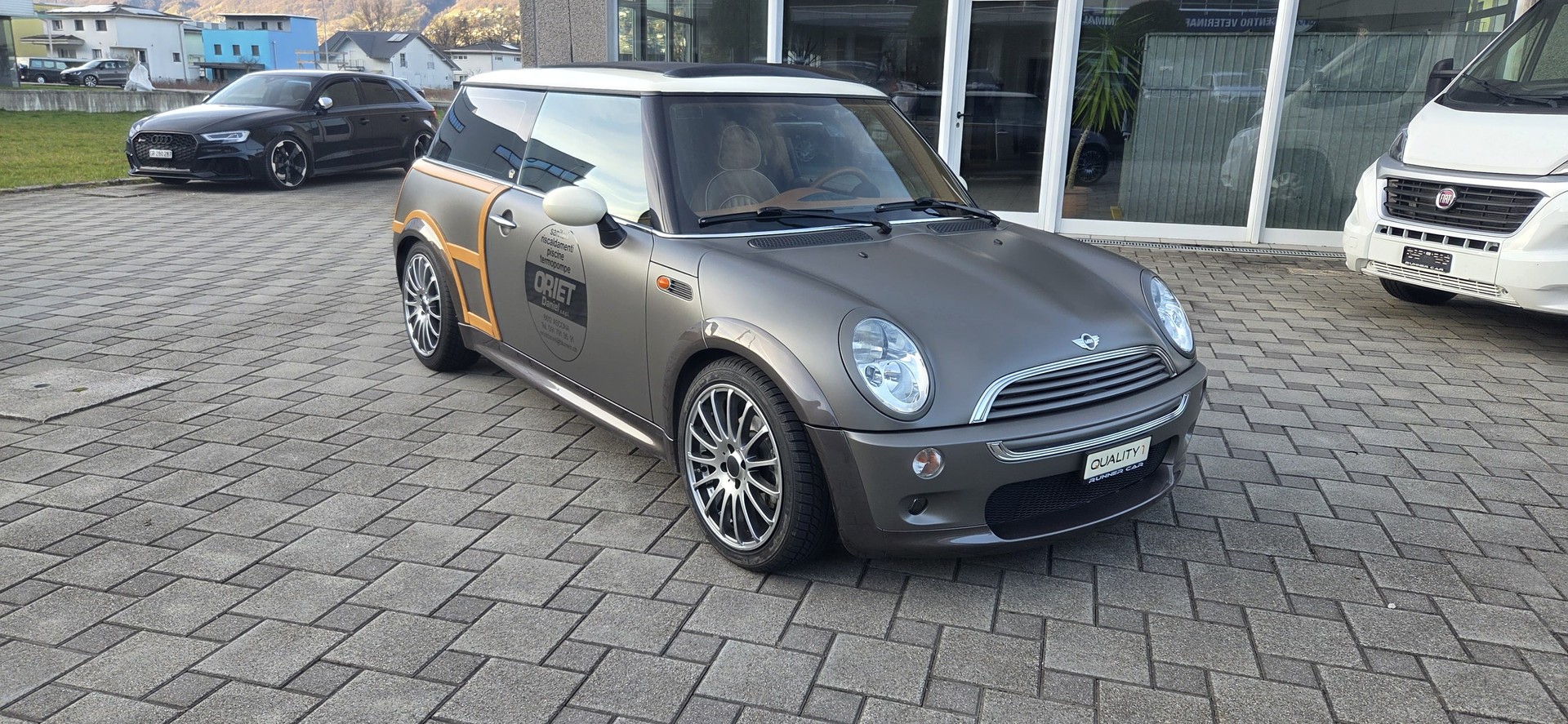 MINI Cooper-image-2