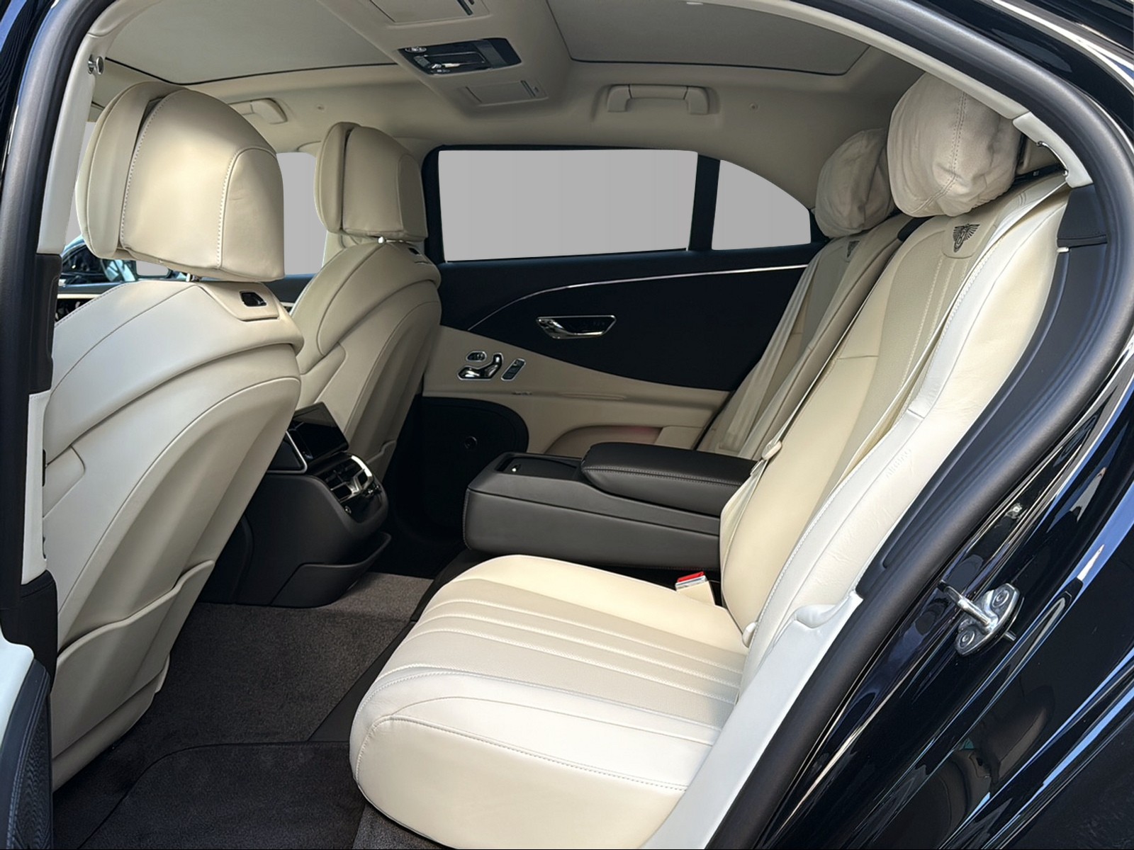 BENTLEY Flying Spur V8 Hybrid-image-6