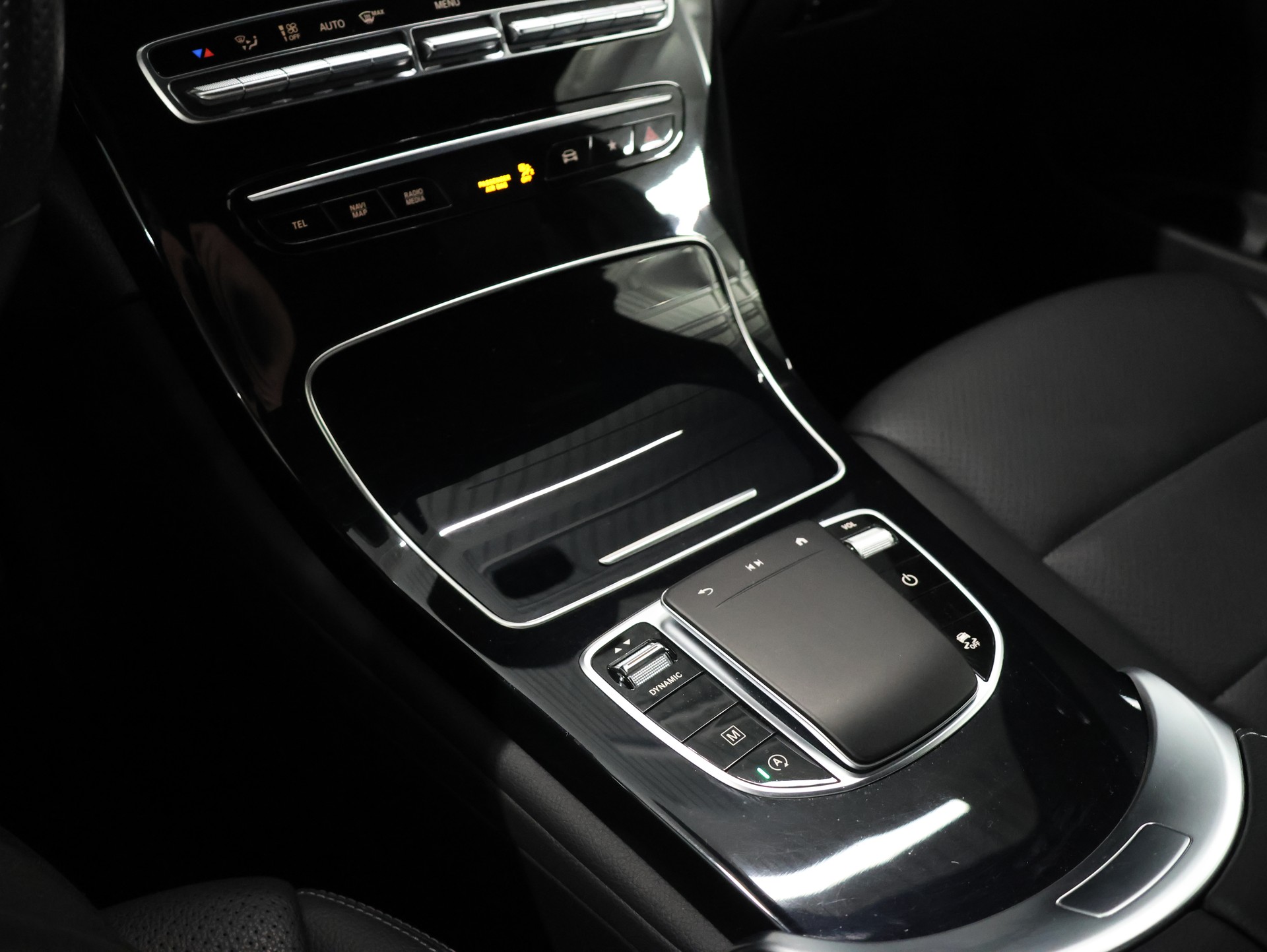 MERCEDES-BENZ GLC Coupé 220 d AMG Line 4Matic 9G-Tronic *AMG Line* *360 Kamera* *Top Ausstattung*-image-23